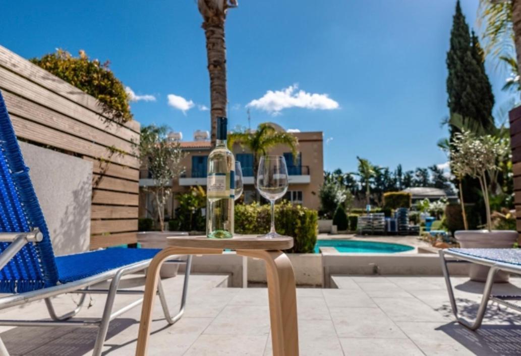 Holiday Cosy Home Paphos Exterior photo